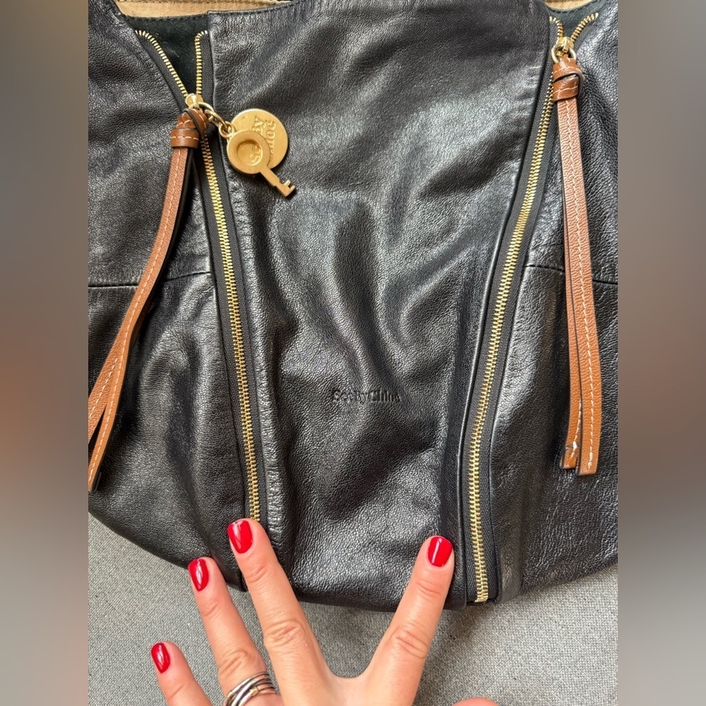 See By Chloé Indra hobo bag Black - Picture 4 of 13